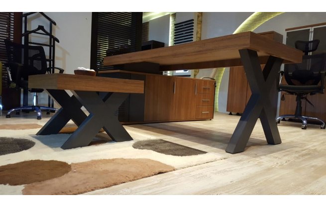 Стол руководителя из меламина Cross
